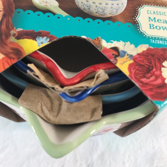 The Pioneer Woman Classic Charm 4-piece Measuring Bowls New - Picture 6 of 8